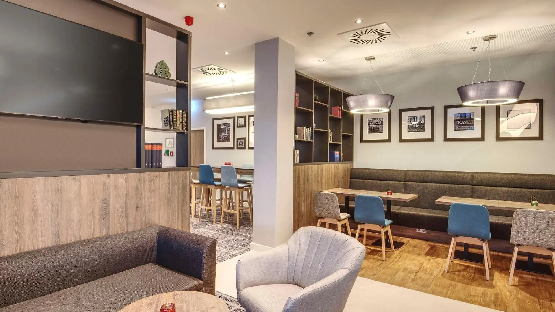 Hampton By Hilton Stuttgart City Centre Hotel