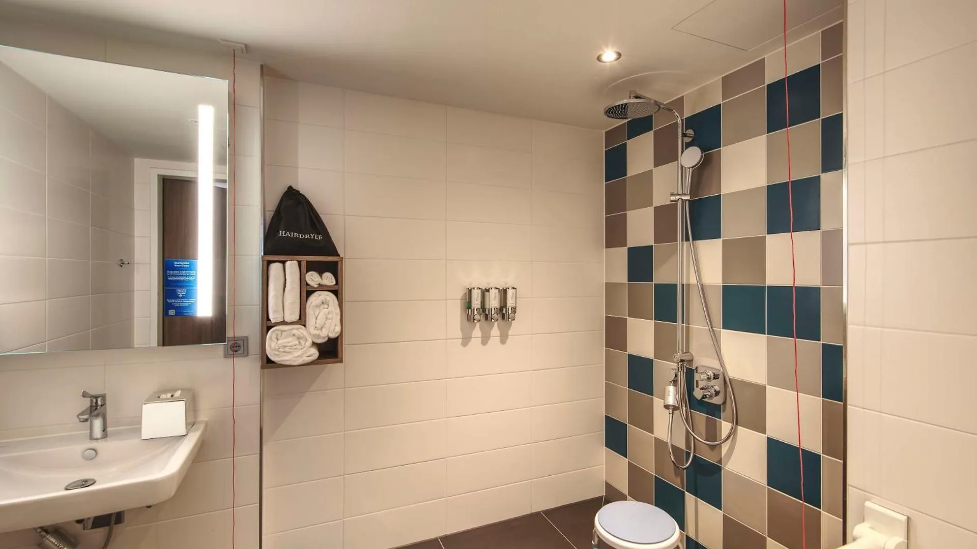Hampton By Hilton Stuttgart City Centre 호텔