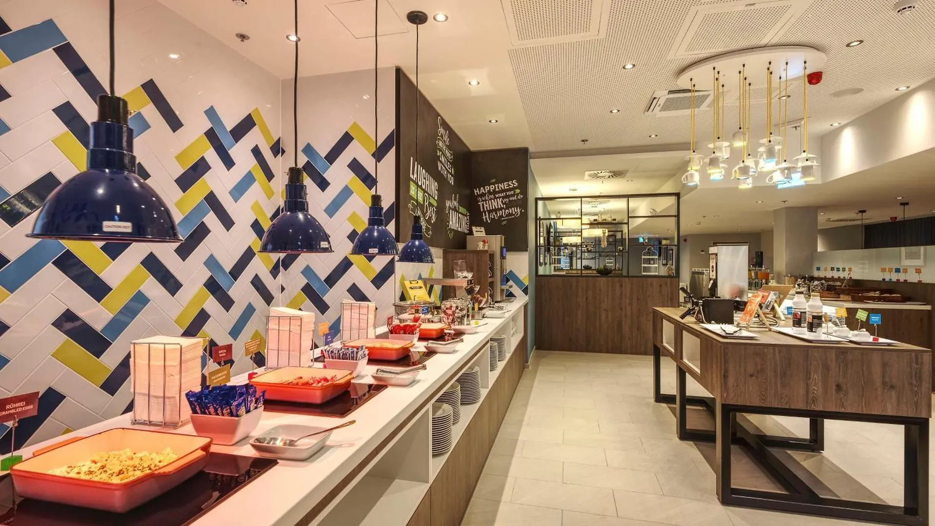 Hampton By Hilton Stuttgart City Centre 3*,  독일