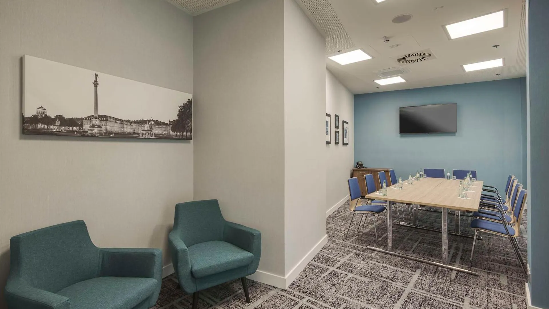 Hotel Hampton By Hilton Stuttgart City Centre